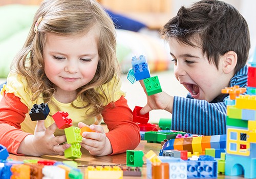 LEGO viktorīna - mācāmies burtus, krāsas un skaitļus! PIEDALIES un laimē!