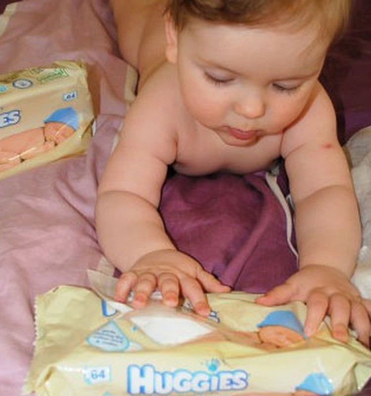 Huggies® mitrās salvetes noderēs svētku laikā!