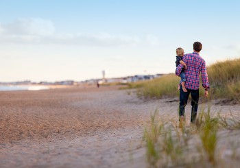 10 kļūdas, kuras vecāki visbiežāk nožēlo