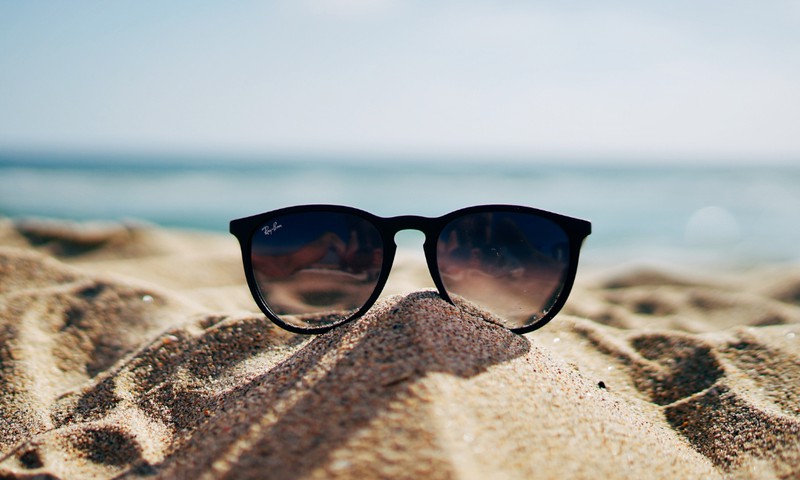 Saulesbrilles vasarā – kā izvēlēties sev piemērotākās?