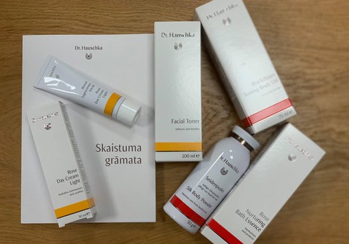 Pie dāvanām no Dr. Hauschka tiek...