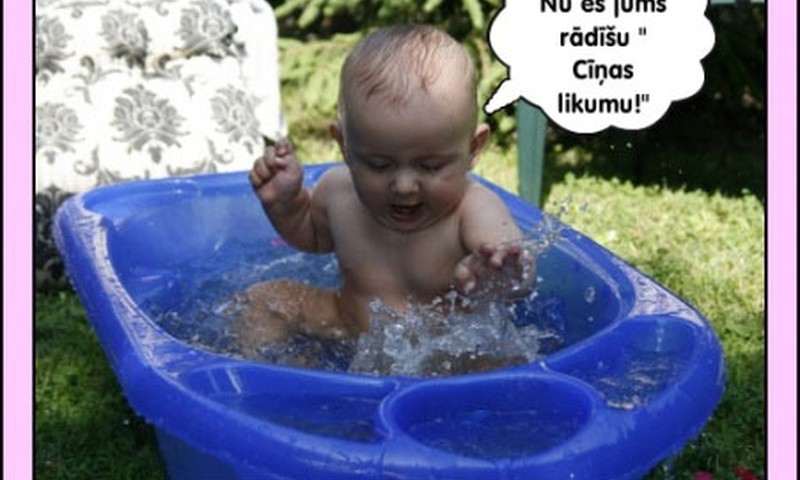 Jautrās peldes Huggies Little Swimmers komiksu konkursā!