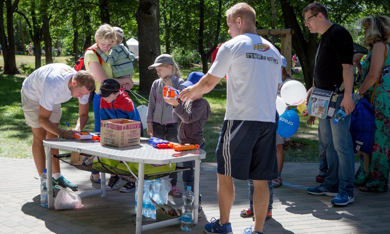 Izmēģinājāt šaušanu ar "XS Rotaļlietas" veikala gādību NERF stendā?