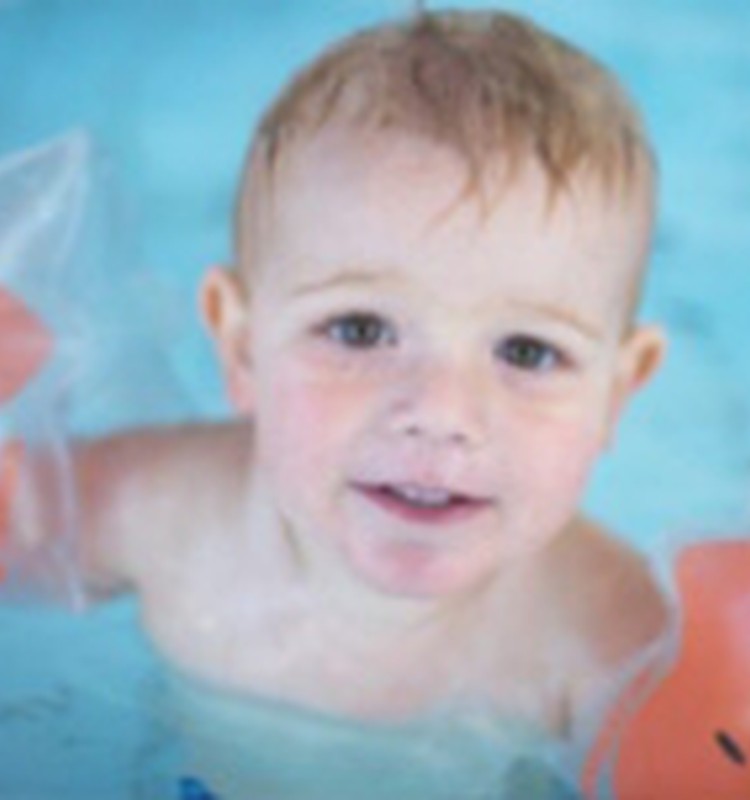 Vai bērns pirms baseina apmeklējuma ir jānorūda?