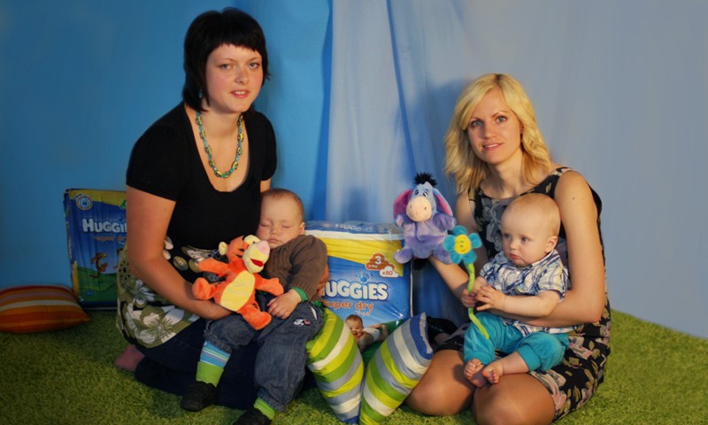Māmiņu Kluba māmiņas izvēlas Huggies® Super Dry