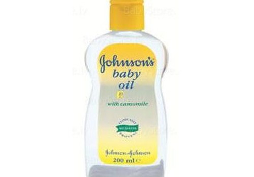 JOHNSON’S® Baby eļļa droša, maiga un īpaši izveidota, domājot par zīdaiņu ādu