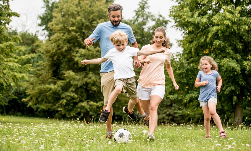 Kopīgas ģimenes aktivitātes saliedē, stiprina un dara bērnus laimīgus