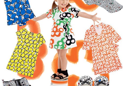 Krāsas, kas dominē bērnu pavasara apģērbos