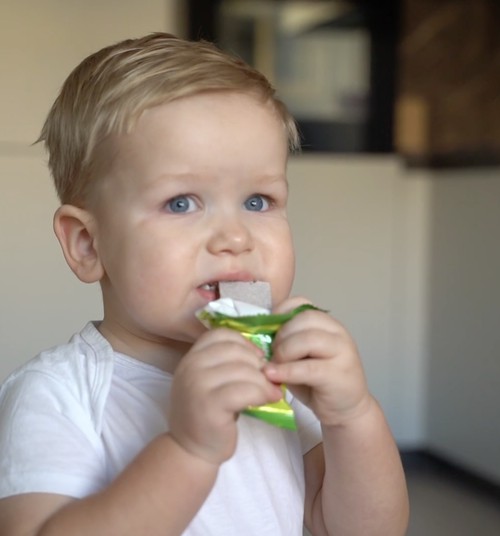 Kā pārbaudīt, vai mazulim ir pārtikas alerģija?