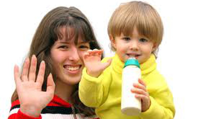 Bērnu pieskatīs auklīte. Kā to pieņemt?