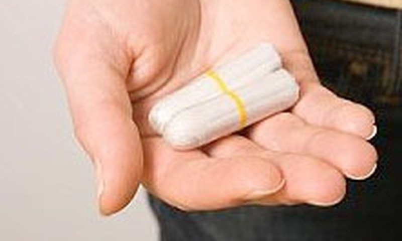 Sāpes izvelkot tamponu