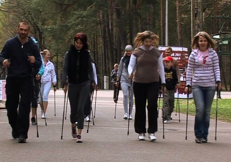 VIDEO: iepazīsti aktīvu sporta veidu nūjošanu!