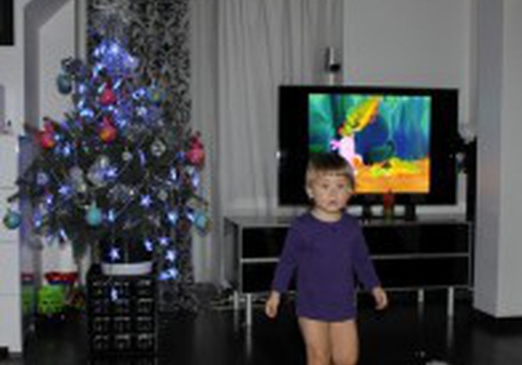 Sarīkojam eglīšu FOTOparādi Māmiņu Klubā!