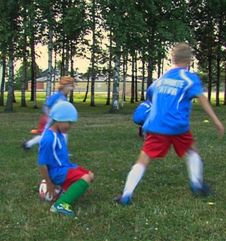 VIDEO: Kāpēc vest mazo spēlēt futbolu? 