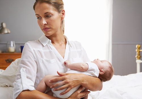 DISKUSIJA: Vai ir normāli NEVĒLĒTIES ēdināt savu mazuli ar krūti?
