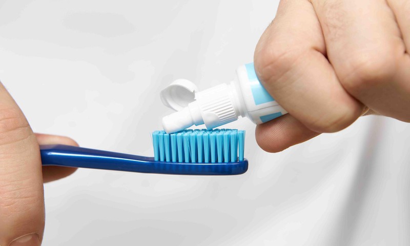 Kāpēc ar zobu tīrīšanu vien nepietiek? Farmaceita ieteikumi veselīgam smaidam