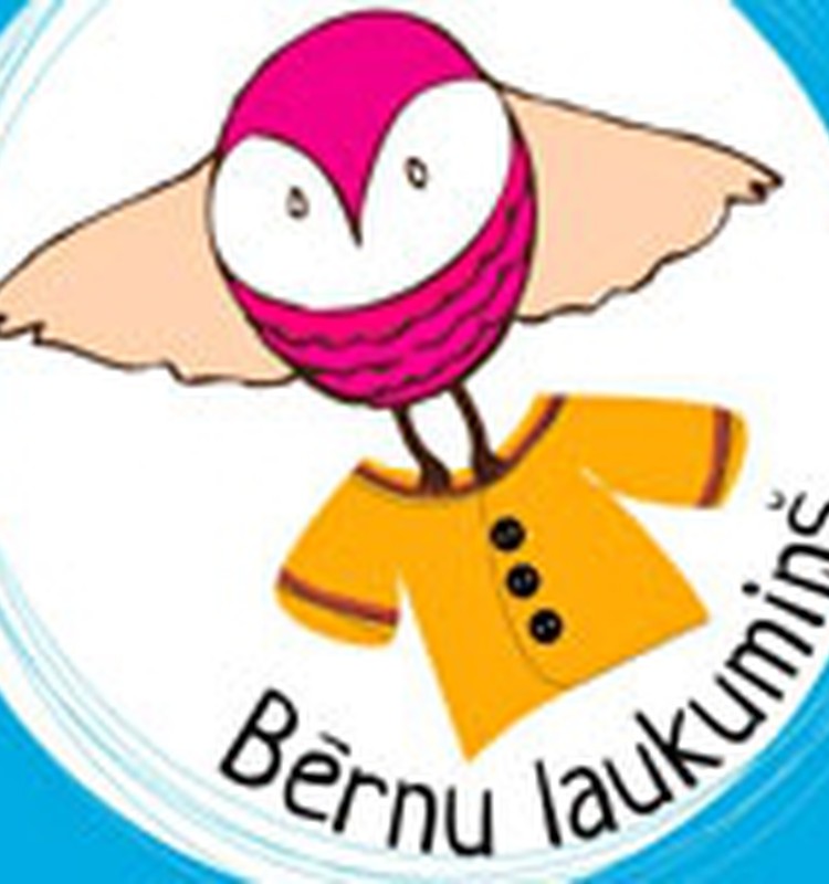 Liepājas pludmalē ir atvērts bērnu laukumiņš auklītes uzraudzībā