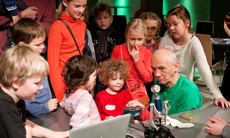 Ar bērnu veidotas multfilmas pirmizrādi noslēgsies Spožā KINO tārpiņa skolas mācību gads