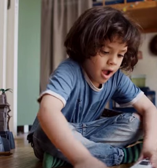 VIDEO: nesatricināmās mašīnas bērnu rotaļās. Tu gribētu tādu?