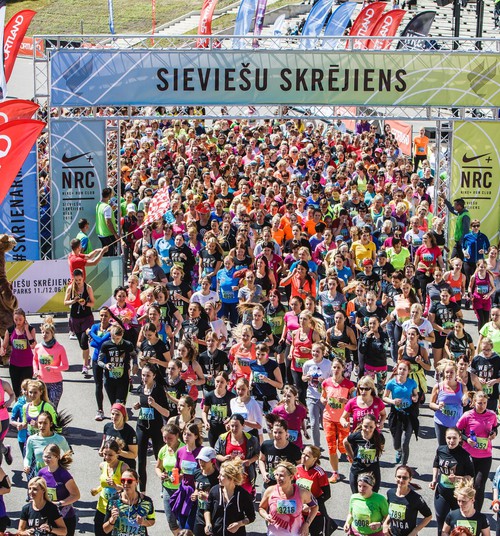 Dalies ar savu iedvesmas stāstu un laimē skriešanas apavus!