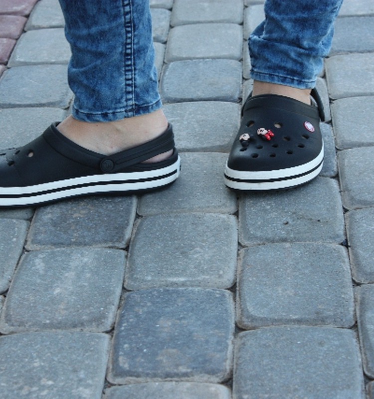 Bez Crocs apaviem nekur!