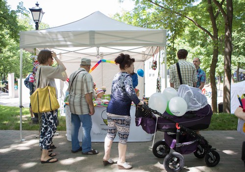 FOTO: MK Vasaras festivālā darbojās arī māmiņu tirdziņi! 