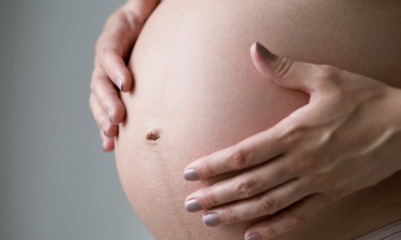 Kā Dzemdību namā aprūpēs jaundzimušos mātēm ar aizdomām par inficēšanos ar COVID-19 vai apstiprinātas infekcijas gadījumā