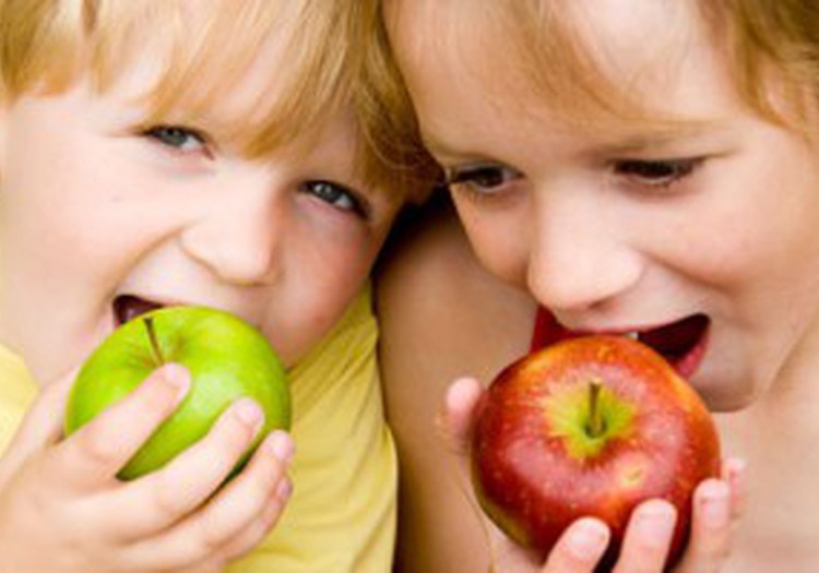 Dienas spēle: Kāpēc bērniem jālieto vitamīni?