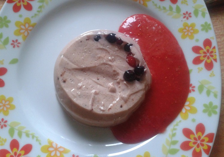 Panna Cota ar zemeņu mērci manā gaumē.