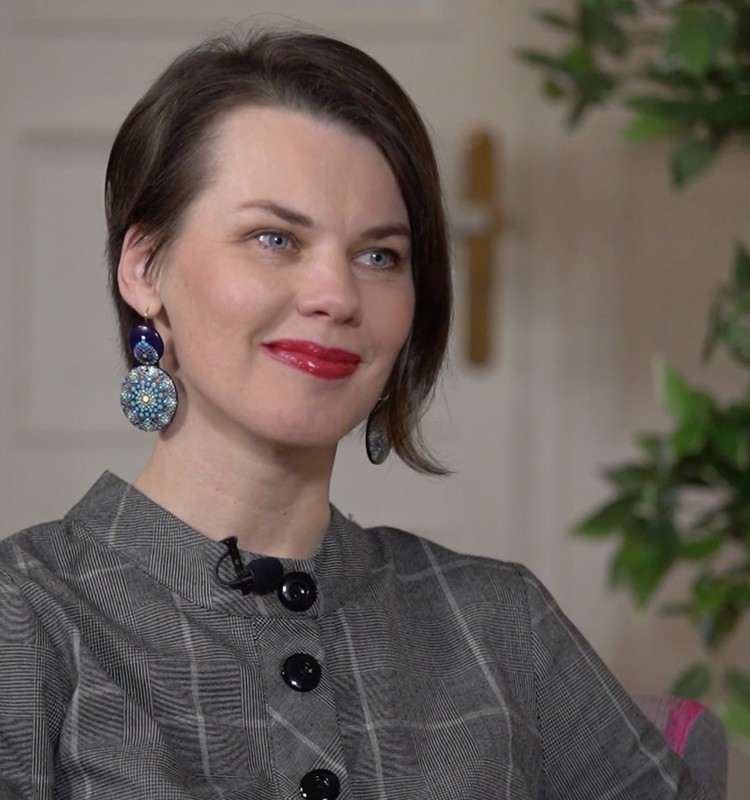 Elīna Zelčāne: Mums ir jāsāk sevi mīlēt!