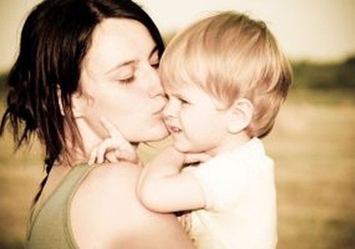 Palīdzība māmiņām ar maziem bērniem sociālā riska situācijā
