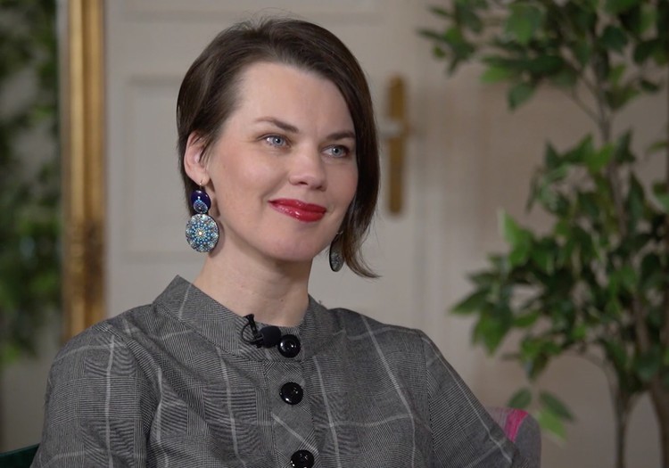 Elīna Zelčāne: Mums ir jāsāk sevi mīlēt!
