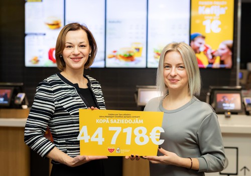 “McDonald’s” bērnu veselības aprūpei Latvijas reģionos savāc 44 000 eiro ziedojumu