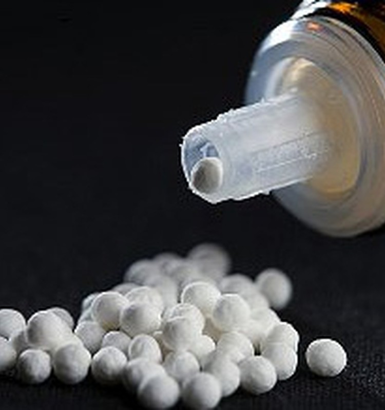 Pētījums: Alternatīvā medicīna bērniem ir bīstama