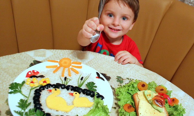 PIRMO REIZI! Konkurss "Parādi bildēs, ko ēd bērni" - PIEDALIES!