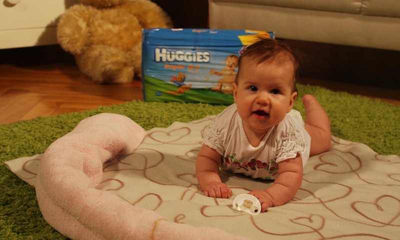 JŪLIJA PROJEKTS: Augam un rotaļājamies kopā ar Huggies® Super Dry!