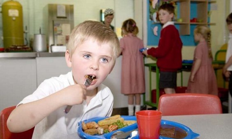 Vai esat apmierināti ar skolēnu pusdienu kvalitāti?