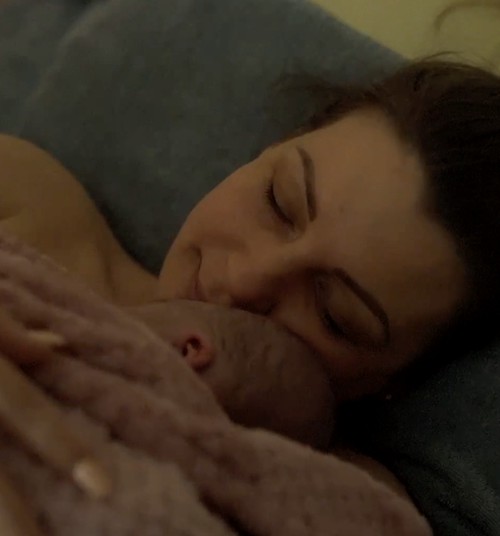 VIDEO: Superbēbīša piedzimšanas stāsts