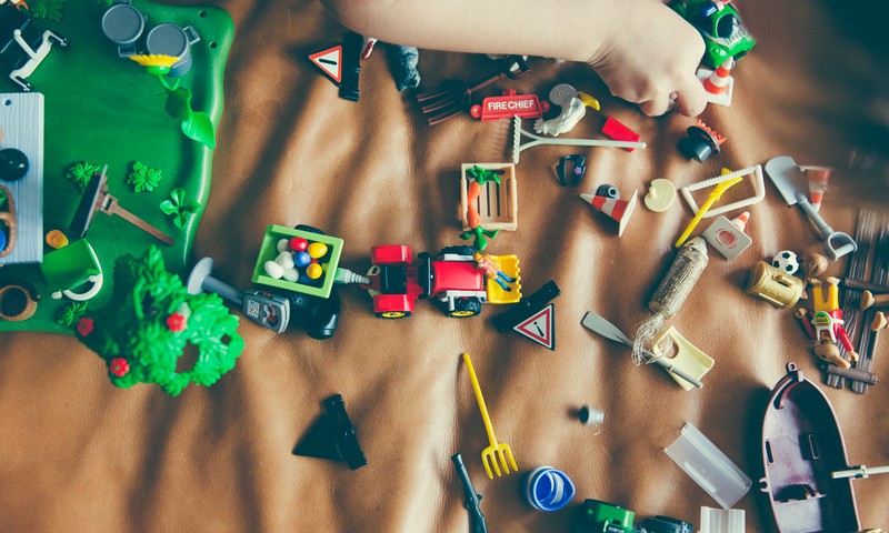 Padomi, kā motivēt bērnu sakārtot rotaļlietas