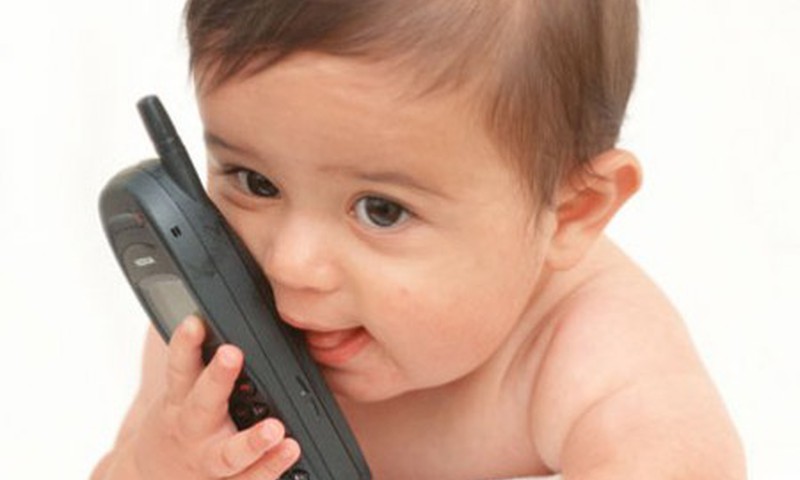 Mobilais telefons ir īpaši kaitīgs bērniem