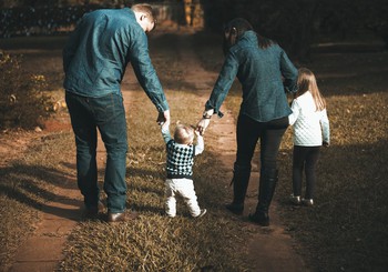 9 jautājumi, kurus vecākiem vajadzētu uzdot pašiem sev