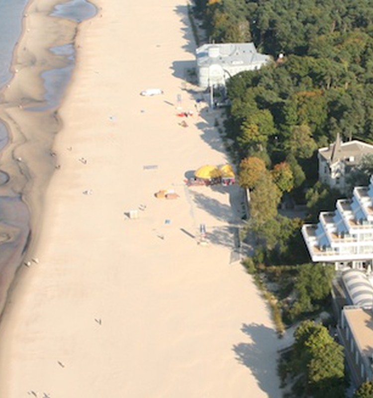 Atpūtu visai ģimenei septembrī Baltic Beach Hotel pelnījusi VASARAS GIDS 2013...