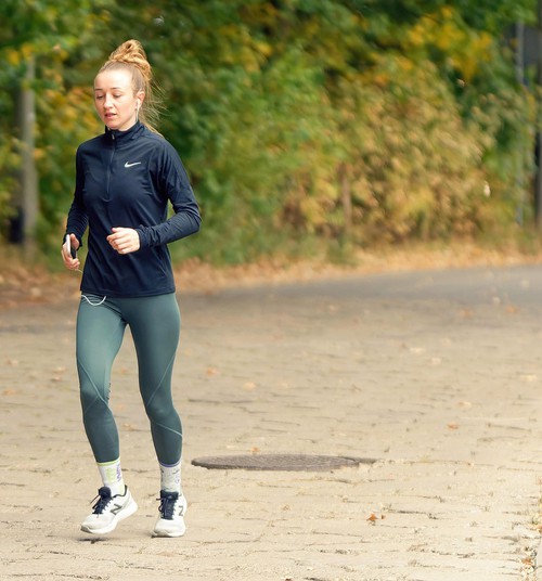 Kusties arī gaidot: kā mammai lietderīgi izmantot laiku bērna treniņa vai pulciņa laikā