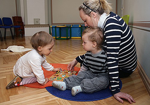 Tiekamies muzikālajās nodarbībās bērniem piektdienu vakaros