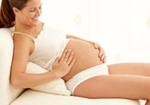 Kā pieņemt izmaiņas savā ķermenī grūtniecības laikā un pēc dzemdībām? Klausies šodien radio raidījumu!