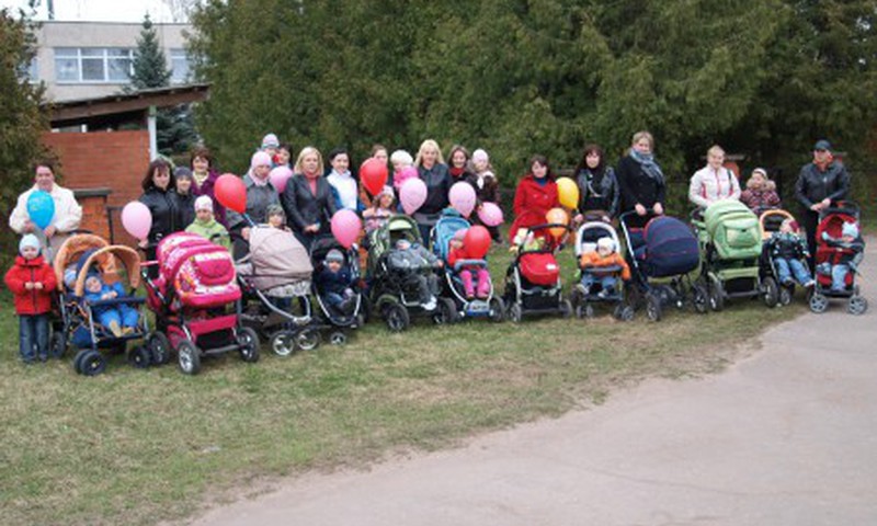 Šajā svētdienā, 22.maijā, Latvijā un Lietuvā notiks LIELĀ māmiņu pastaiga!