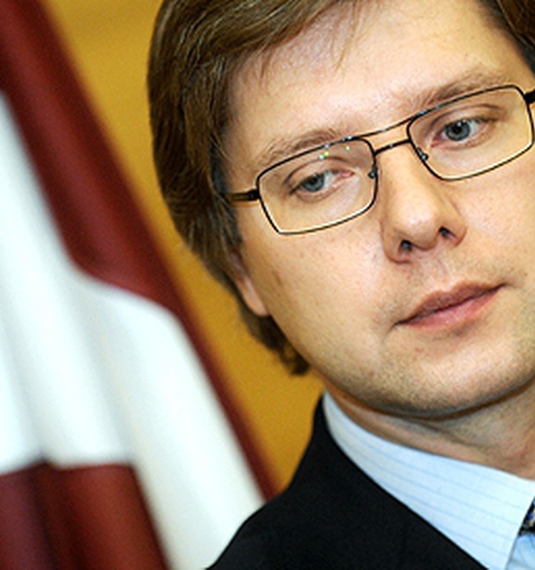 Ušakovs: par principa nauda seko bērnam ieviešanu pirmsskolās varētu domāt tad, ja nebūtu rindu