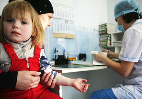 Bērna vakcinācija – tikpat svarīga kā lasītprasme