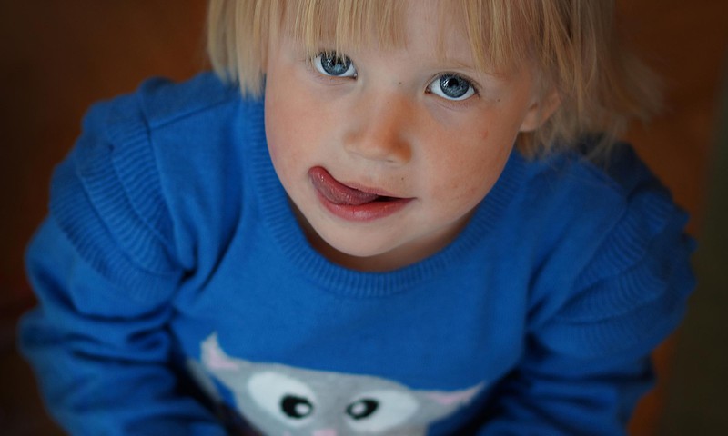 Kāpēc bērns mānās?