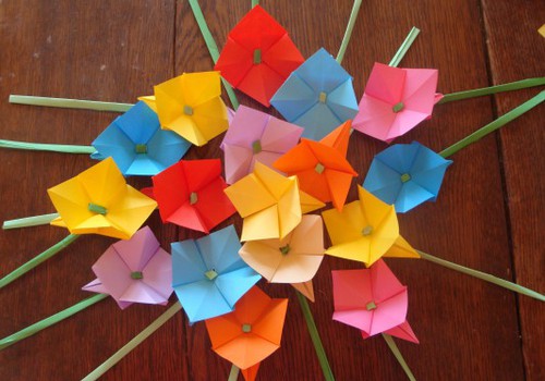 Lokām origami puķes!